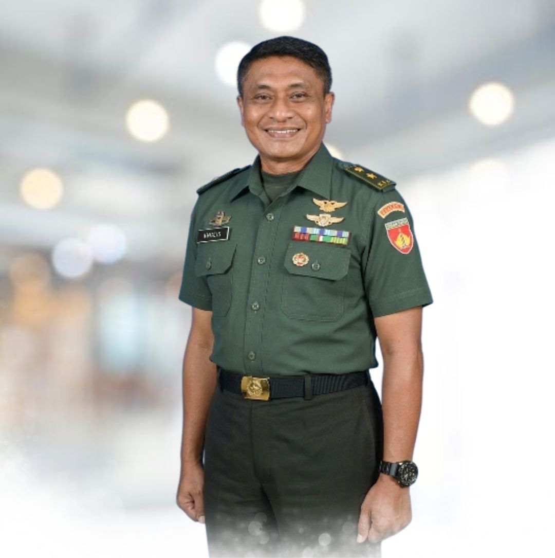 Mayor Ckm Kholis, A.Md Rad